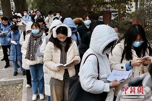 曼晚预测曼联双红会首发：肖中卫&拉什福德右边锋，梅努顶替B费